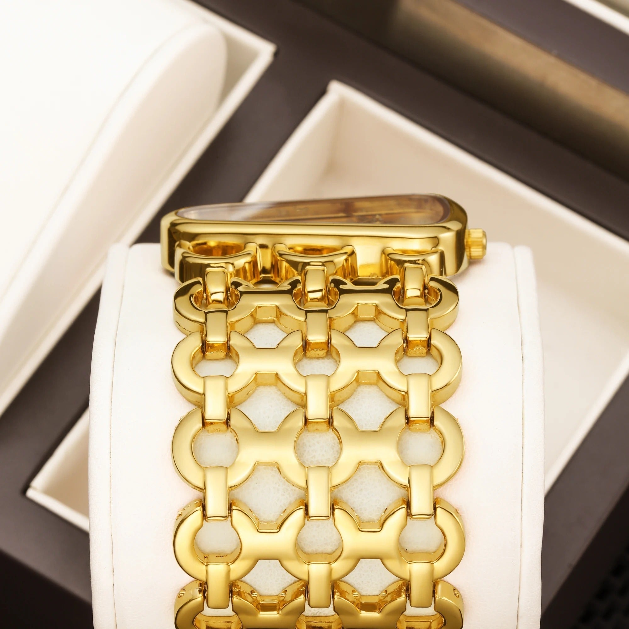 Luxury Golden Watch for Women